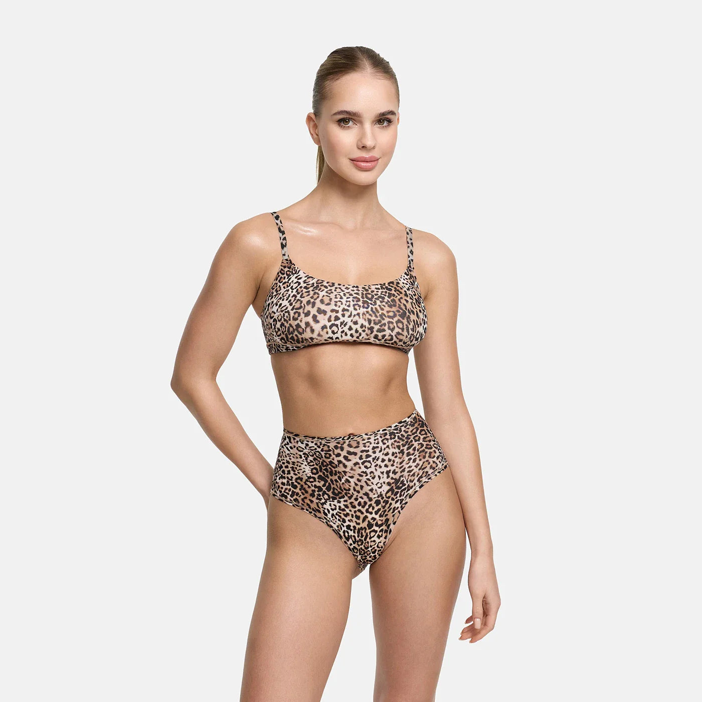 T-Shirt Bodysuit Sculpting Shapewear mit Slip