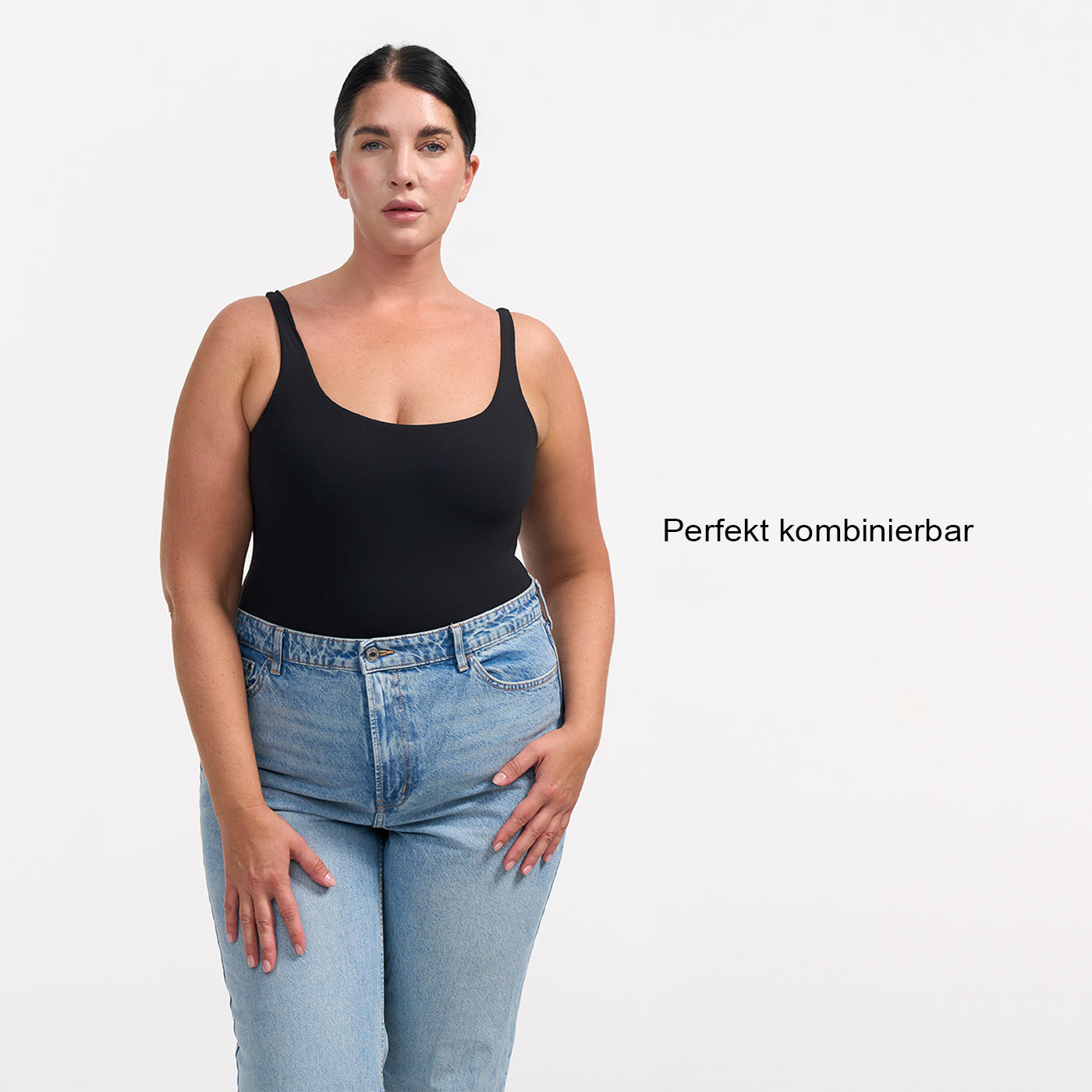 <div>Das Model ist 1,77m groß</div><span></span><div>und trägt Größe XL</div>