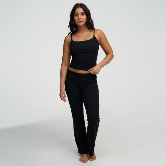 <div>Das Model ist 1,72m groß</div><span></span><div>und trägt Größe S</div>